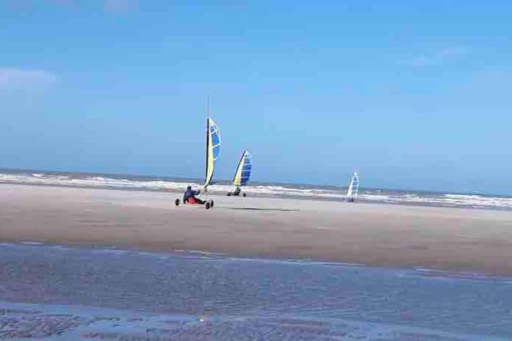 Studio Entre Mer Et Dunes Avec Balcon Vue Laterale Mer 50M Plage Pour 3 Pers Wifi Menage Compris Fort-Mahon-Plage Exterior foto
