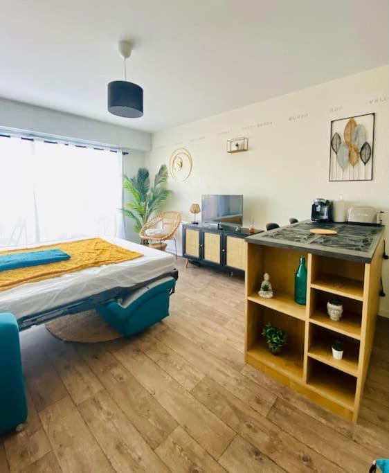 Studio Entre Mer Et Dunes Avec Balcon Vue Laterale Mer 50M Plage Pour 3 Pers Wifi Menage Compris Fort-Mahon-Plage Exterior foto